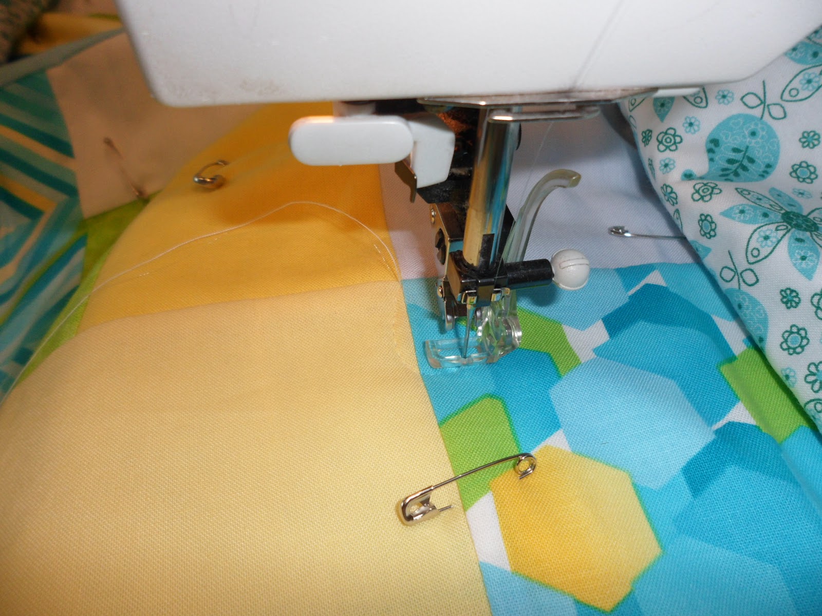 Northern Deb Quilts FREE MOTION machine quilting TUTORIAL