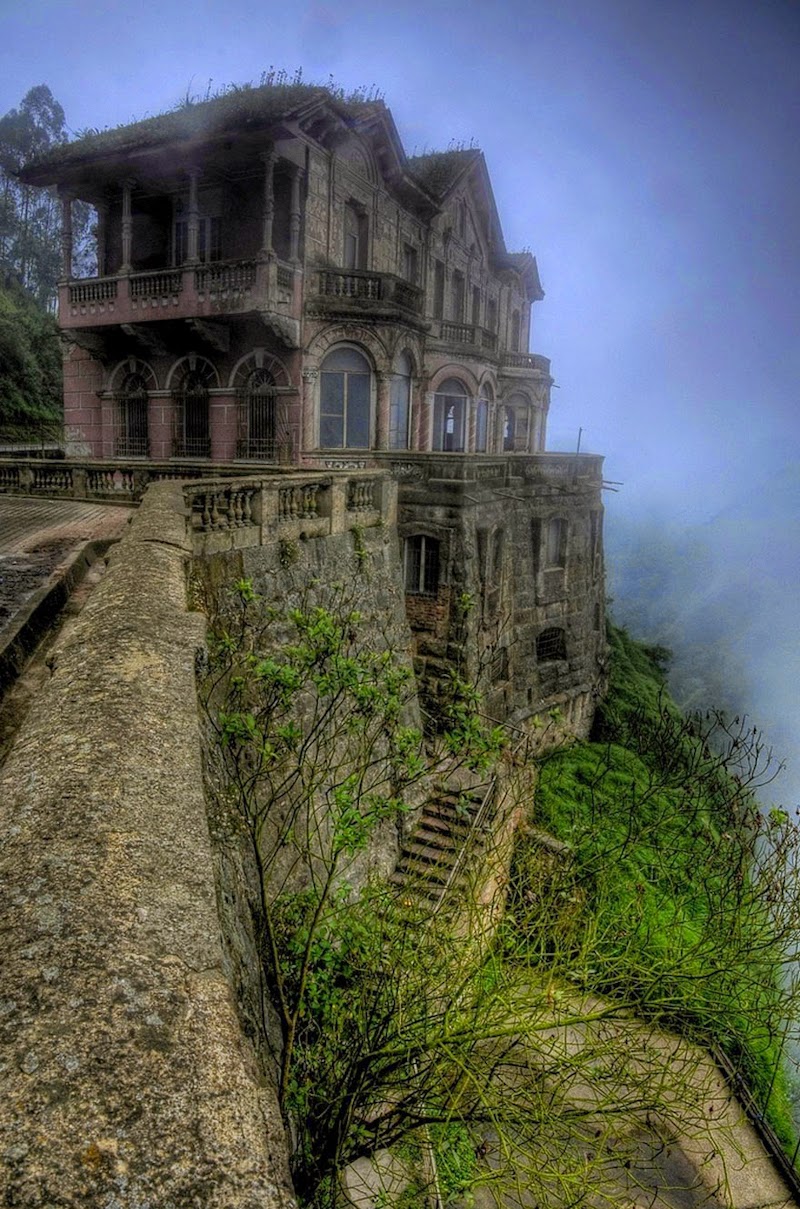 18. Salto Hotel, Colombia - 31 Haunting Images Of Abandoned Places That Will Give You Goose Bumps