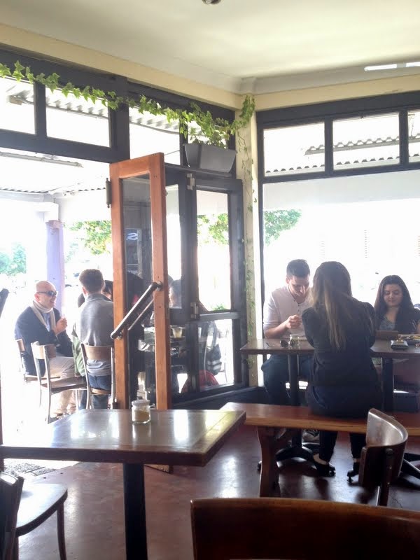 Cafe O Mai Braking For Breakfast