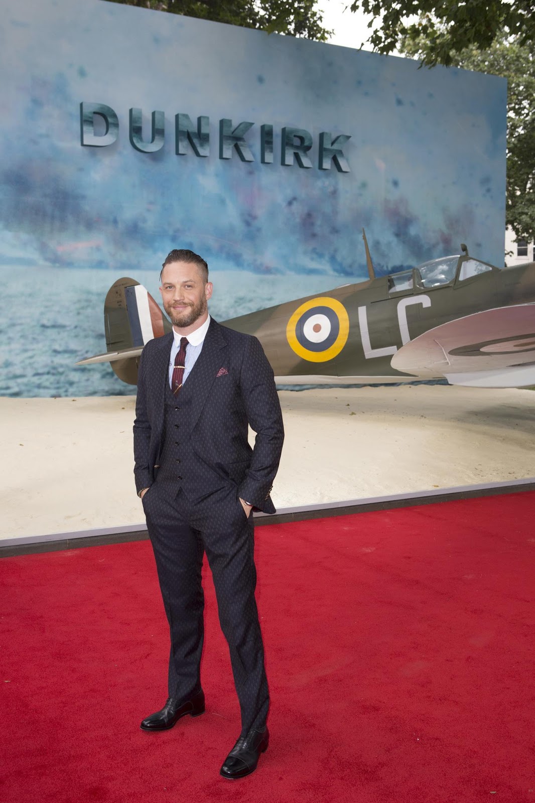 Tom Hardy displays true grit as heroic pilot in 'Dunkirk'