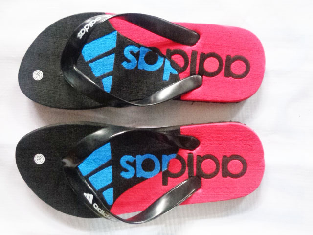 Sandal Jepit Adidas Merah