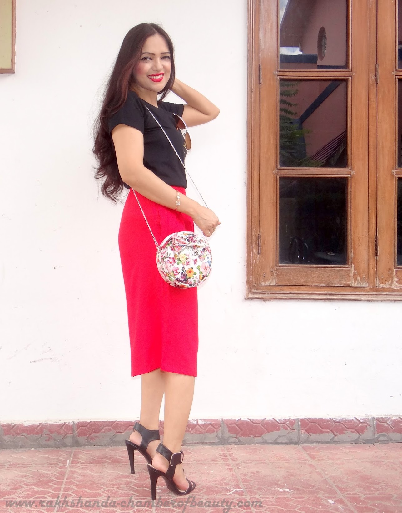 Culottes again- OOTD | 5 style tips to wear Culottes, how to wear culottes, fashion trends 2015, Stalkbuylove, floral bag from SBL, Indian fashion blogger, Chamber of Beauty