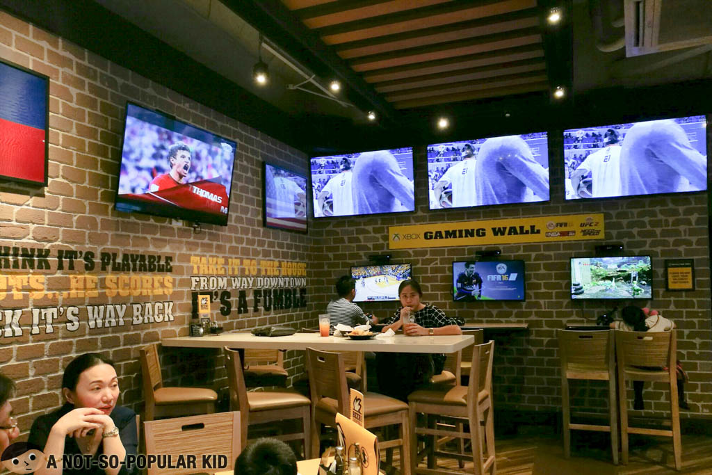 Sports and Flavors in Buffalo Wild Wings of Glorietta 2, Makati City