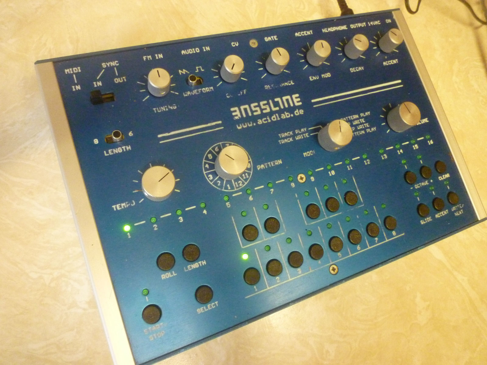 MATRIXSYNTH acidlab bassline 2