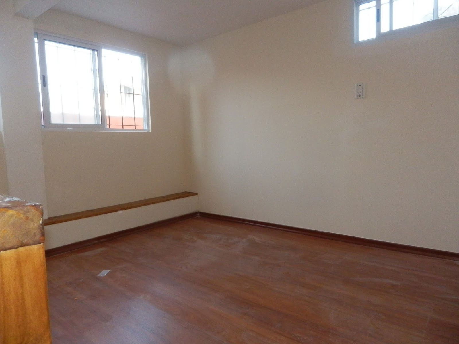 Entrepisos de madera, escaleras.