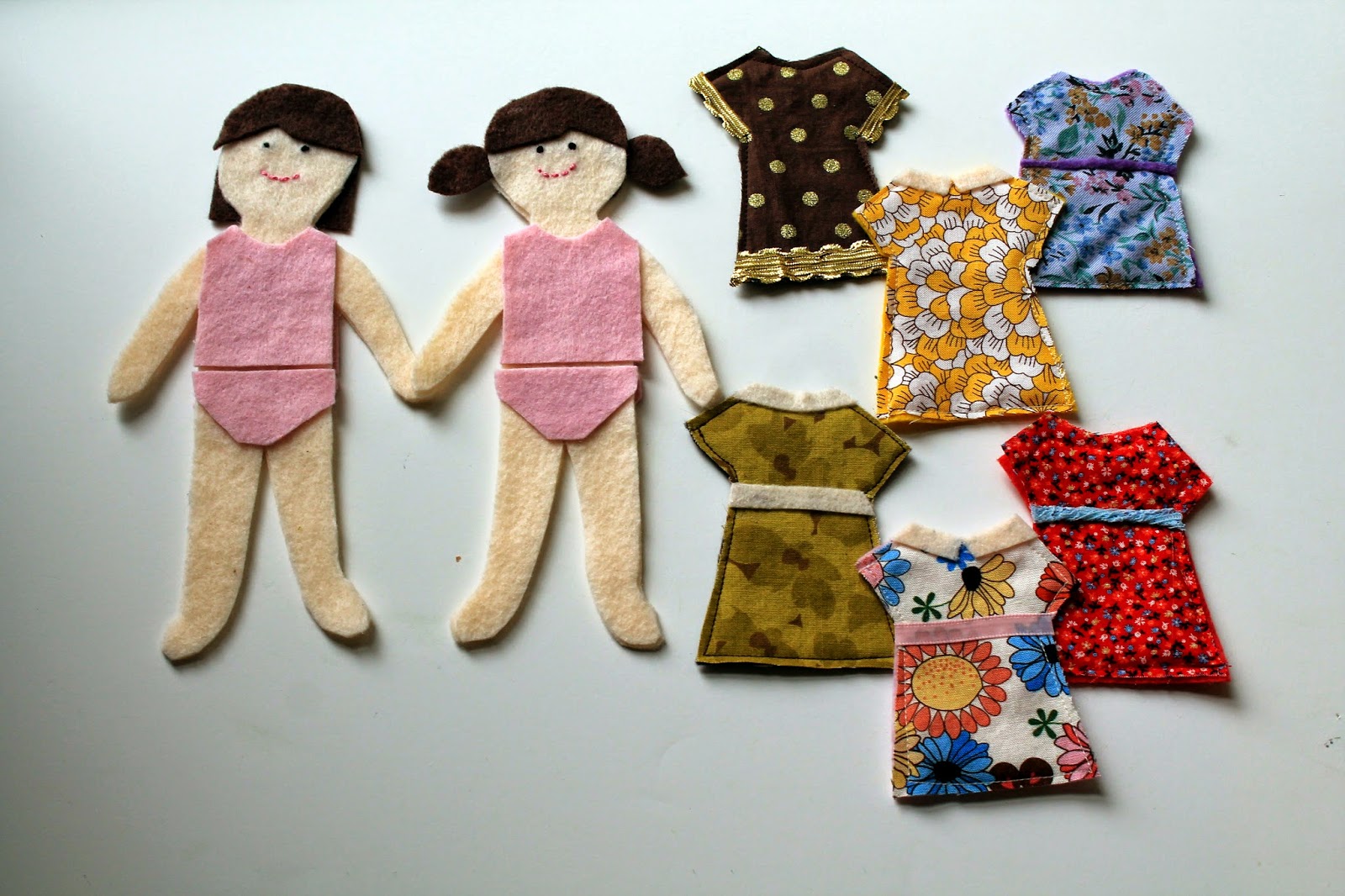 shellmo-felt-paper-dolls