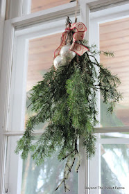 Easy DIY Swags for Christmas Easy DIY Swags for Christmas