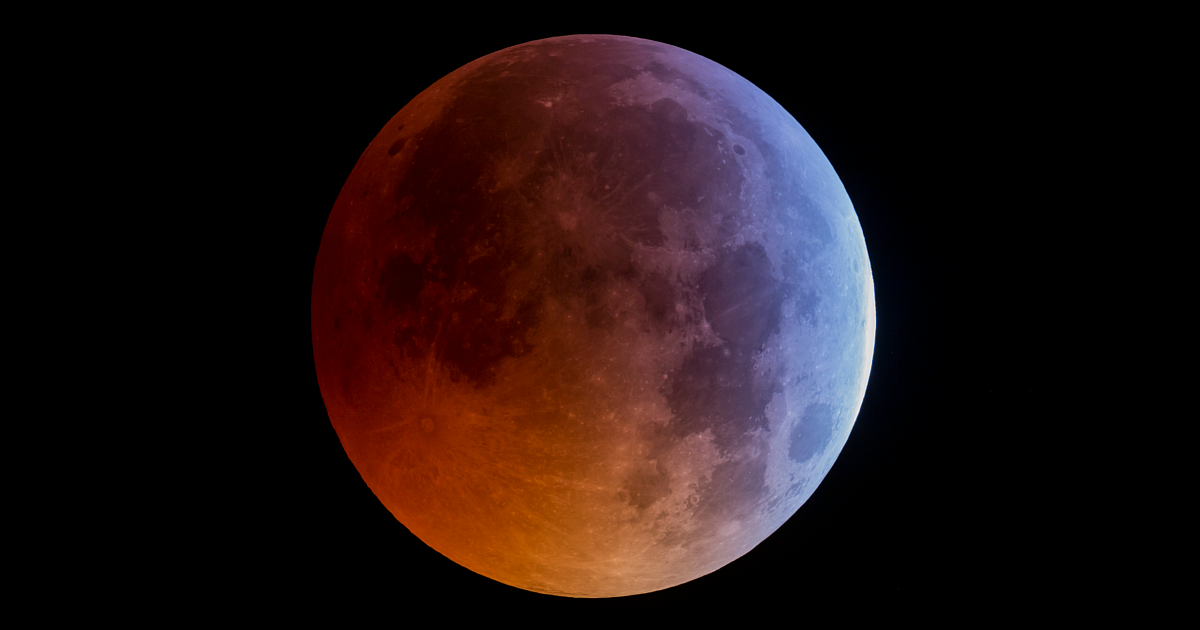 esplaobs THE BLUE LUNAR ECLIPSE