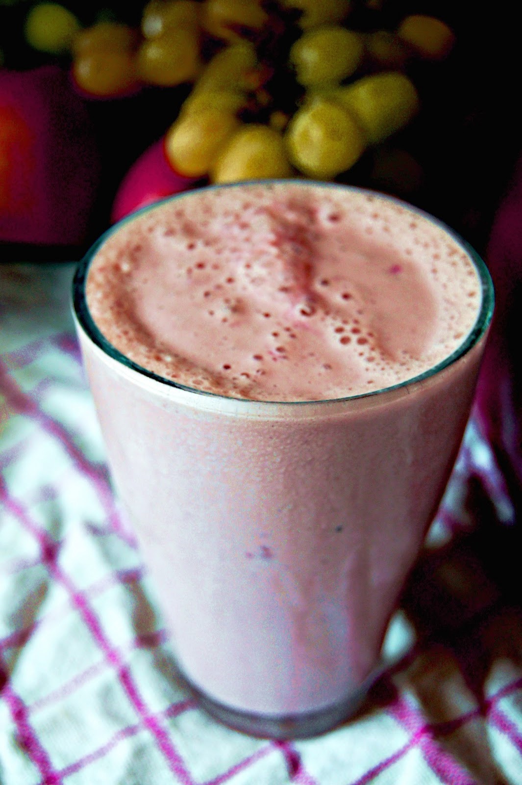 ♥ Laura&amp;#39;s liebliche Leckereien ♥: ♥ Vanille-Himbeer-Kirsch Milchshake ♥