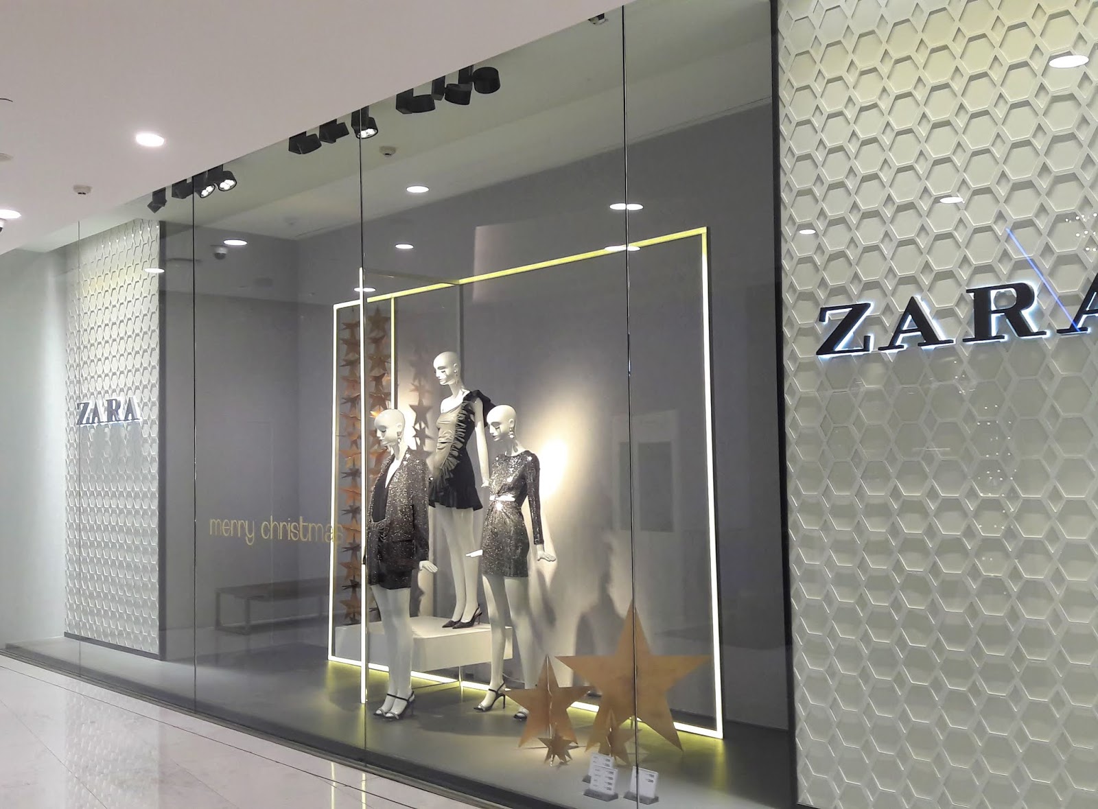 ZARA Christmas windows at ZARA EmQuartier in Bangkok
