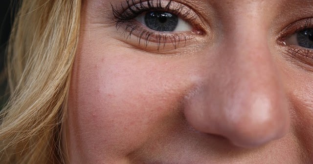 Get Rid Of Lines Under Eyes Naturally Get Rid Of Lines Under Eyes Naturally