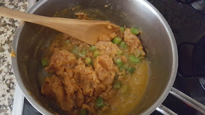 Scrambled eggs with asparagus and smoked sausage recipe Scrambled eggs with asparagus and smoked sausage recipe