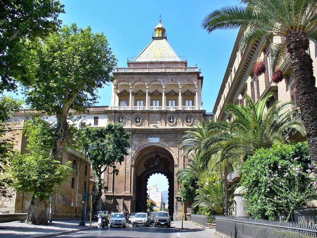 SICILIA TERRE D'OCCIDENTE Le porte di Palermo lungo i secoli SICILIA TERRE D'OCCIDENTE Le porte di Palermo lungo i secoli