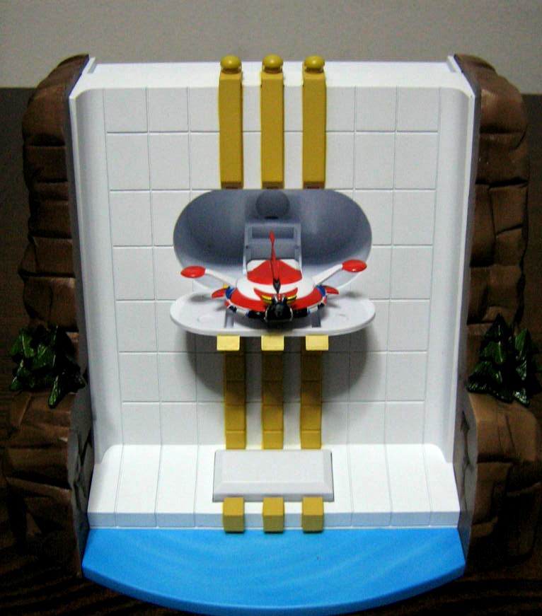 GO NAGAI FAN CLUB ITALY: Kabuto Blog: Go Gadget: Grendizer Dam Base (HL ...