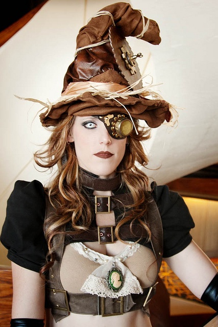 Steampunk Fashion Guide: Halloween Costume Inspiration: Steampunk Witch