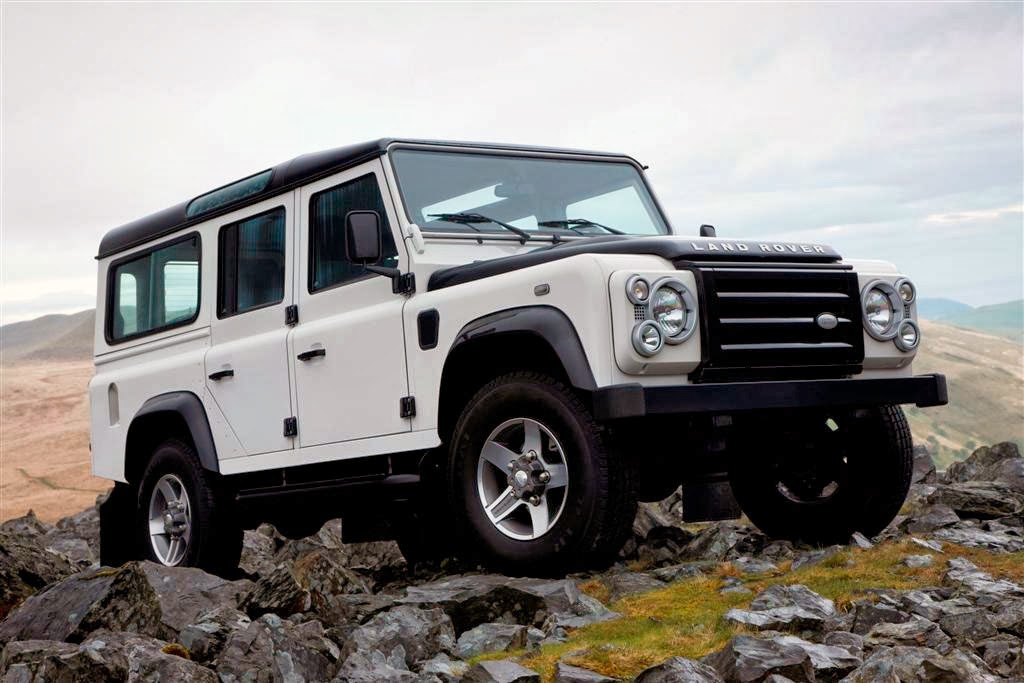 Land rover defender 2011