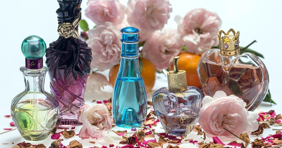 Come fare il profumo perfetto per noi in casa. donneinpink magazine Come fare il profumo perfetto per noi in casa. donneinpink magazine