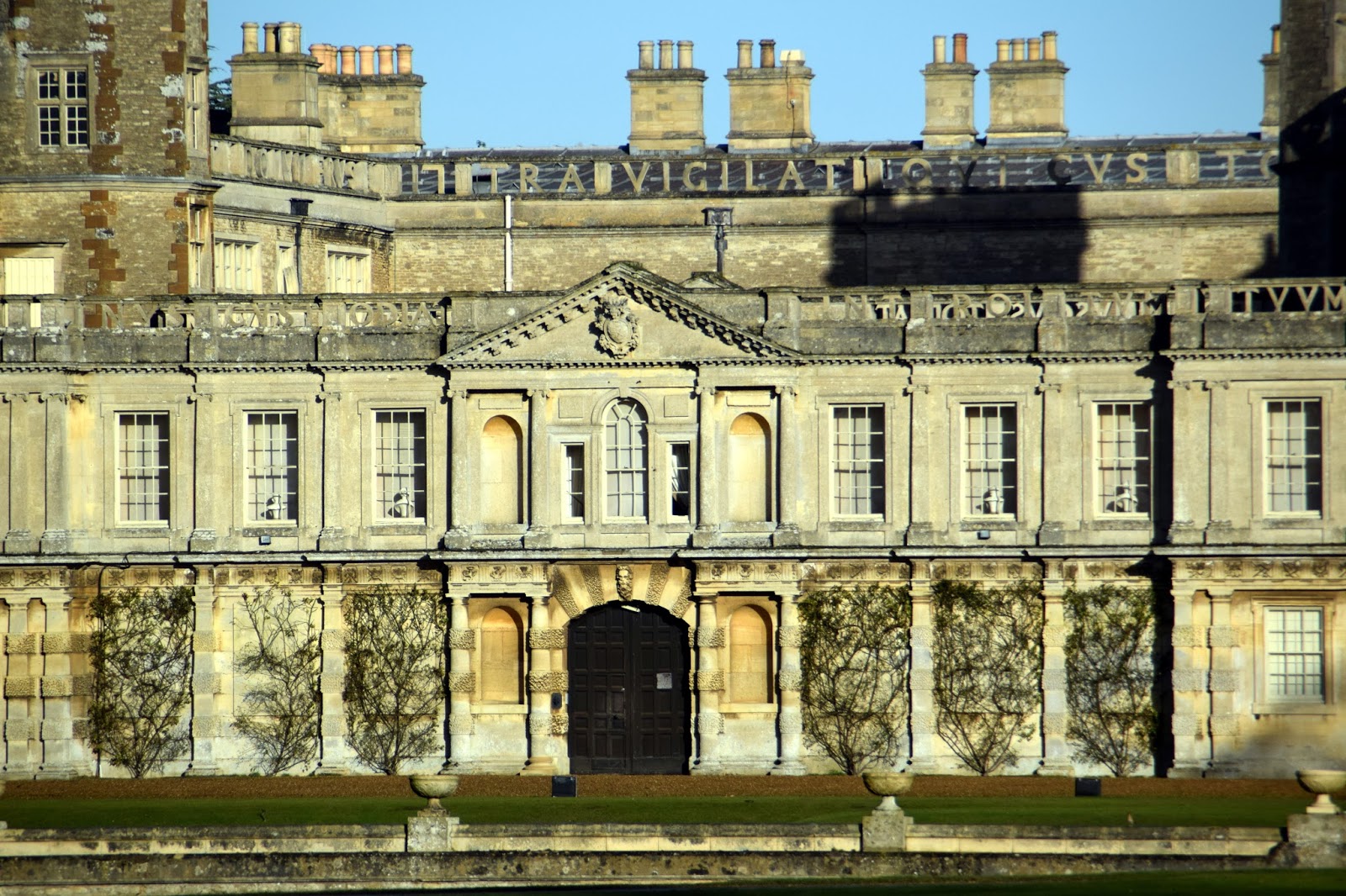 Enjoy your time with beautiful places Castle Ashby House The home of