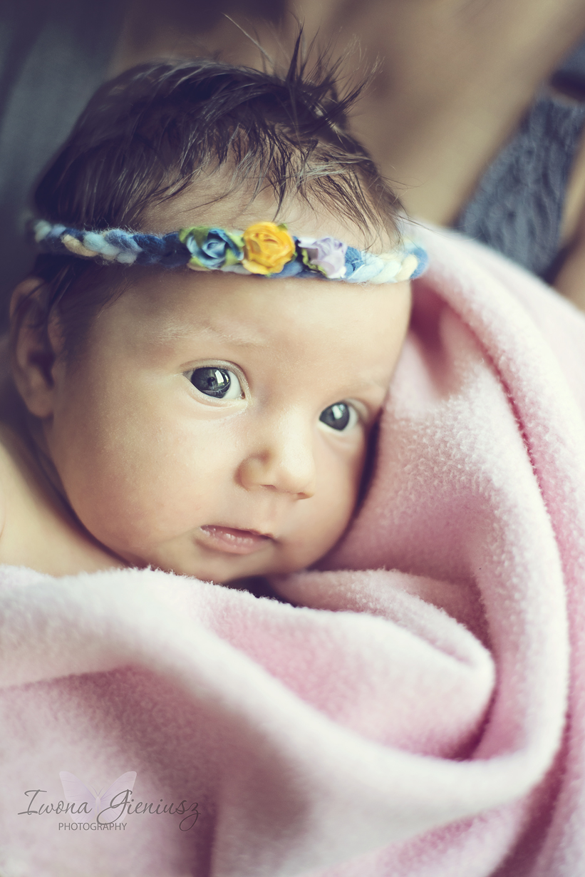 Iwona Gieniusz Photography Ala 5 weeks old baby