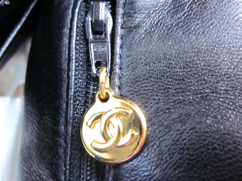 Smart Smoothies Genuine Vintage Chanel Zippers