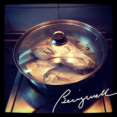 Cooking Pomfret in Sour Broth