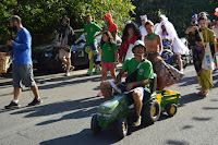 Bajada de disfraces de las fiestas de El Regato Bajada de disfraces de las fiestas de El Regato