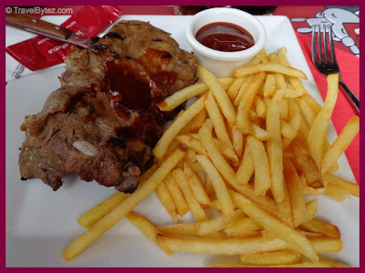  Hippopotamus Grill Restaurant (Paris) Ribs and Fries