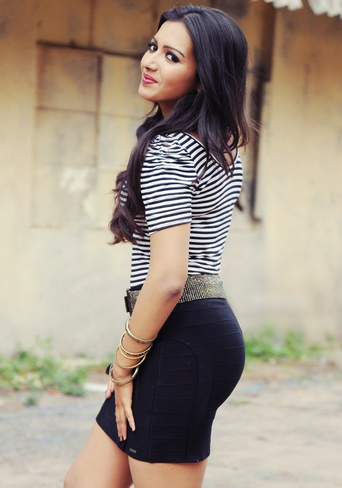 Catherine-Tresa-sexy-back-photo-stills3.
