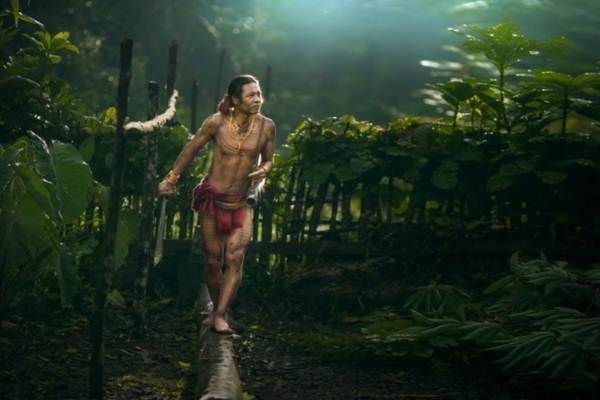 The Life of the Nomadic Tattooed Mentawai Tribe of Indonesia