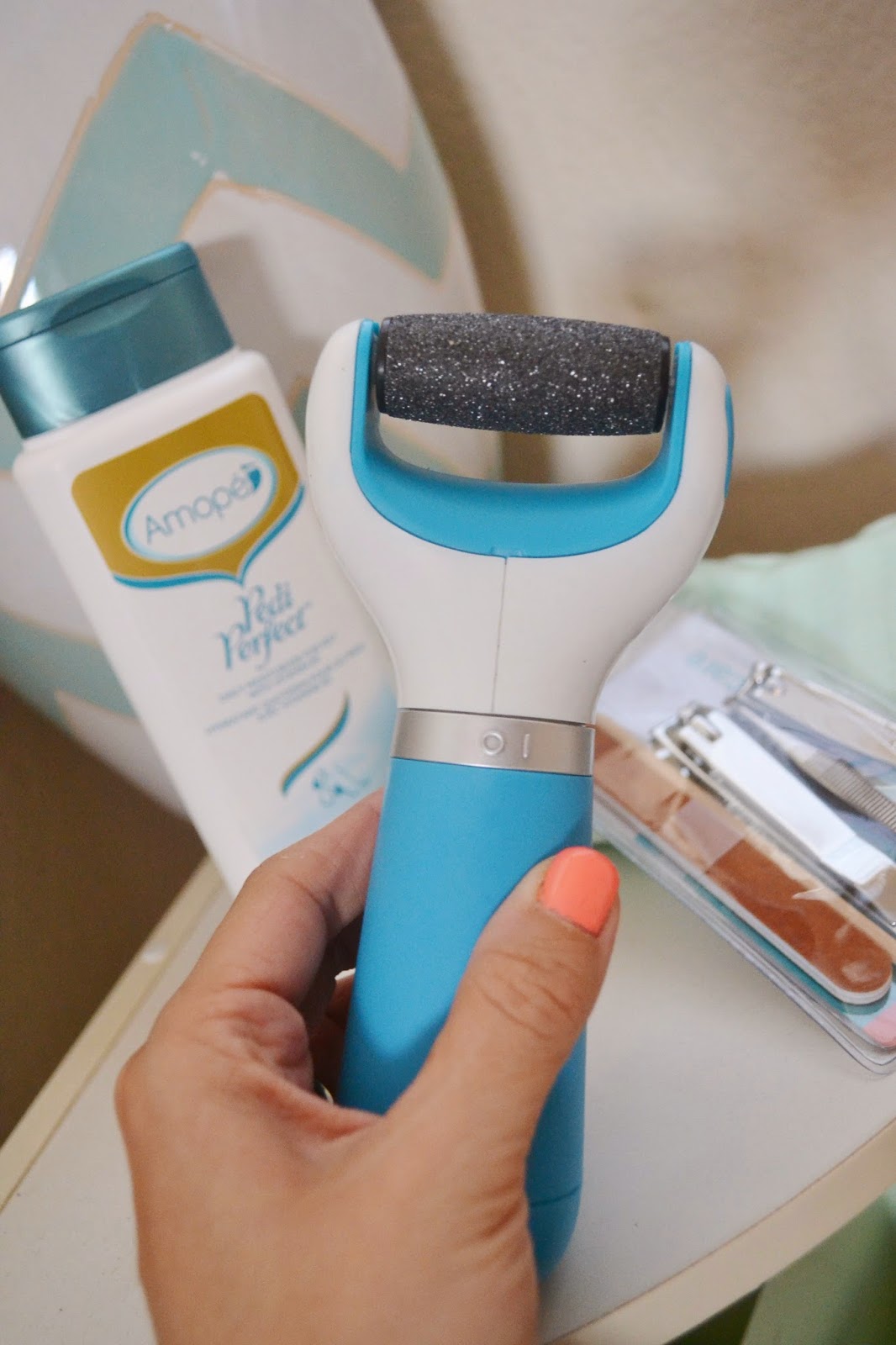 Do Tell, Anabel A Foot Care Gift Basket for my Loving Mom, Featuring