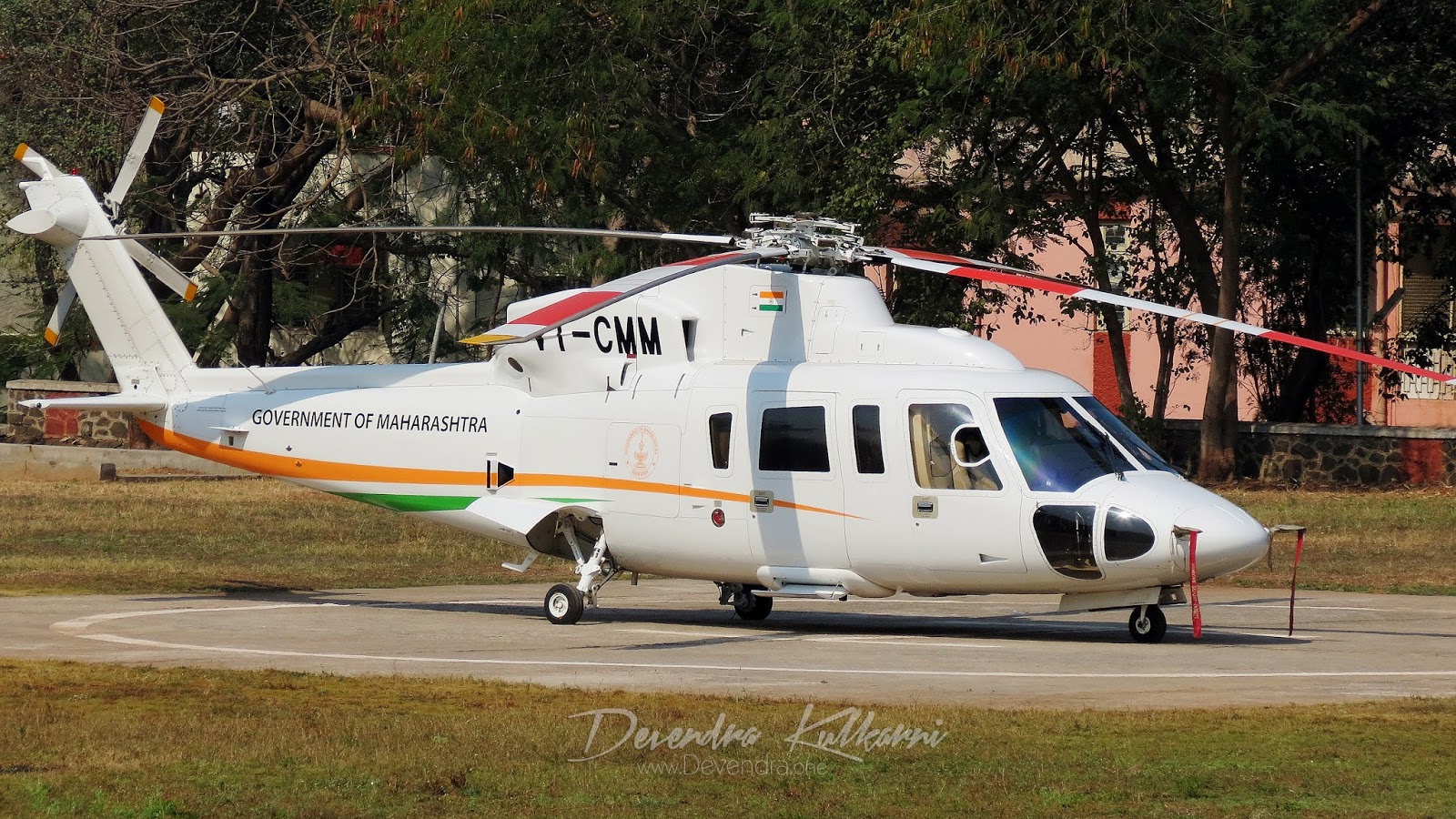 Sikorsky S76C++ - VT-CMM crash-lands - Devendra.one | Devendra Kulkarni Offical ...1600 x 900