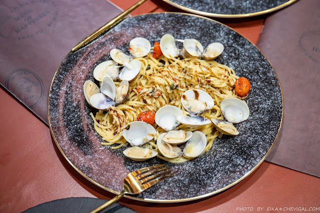 復古英倫場景現身一中街！GetCha Hostel&Bistro，背包客棧與餐酒館的獨特結合