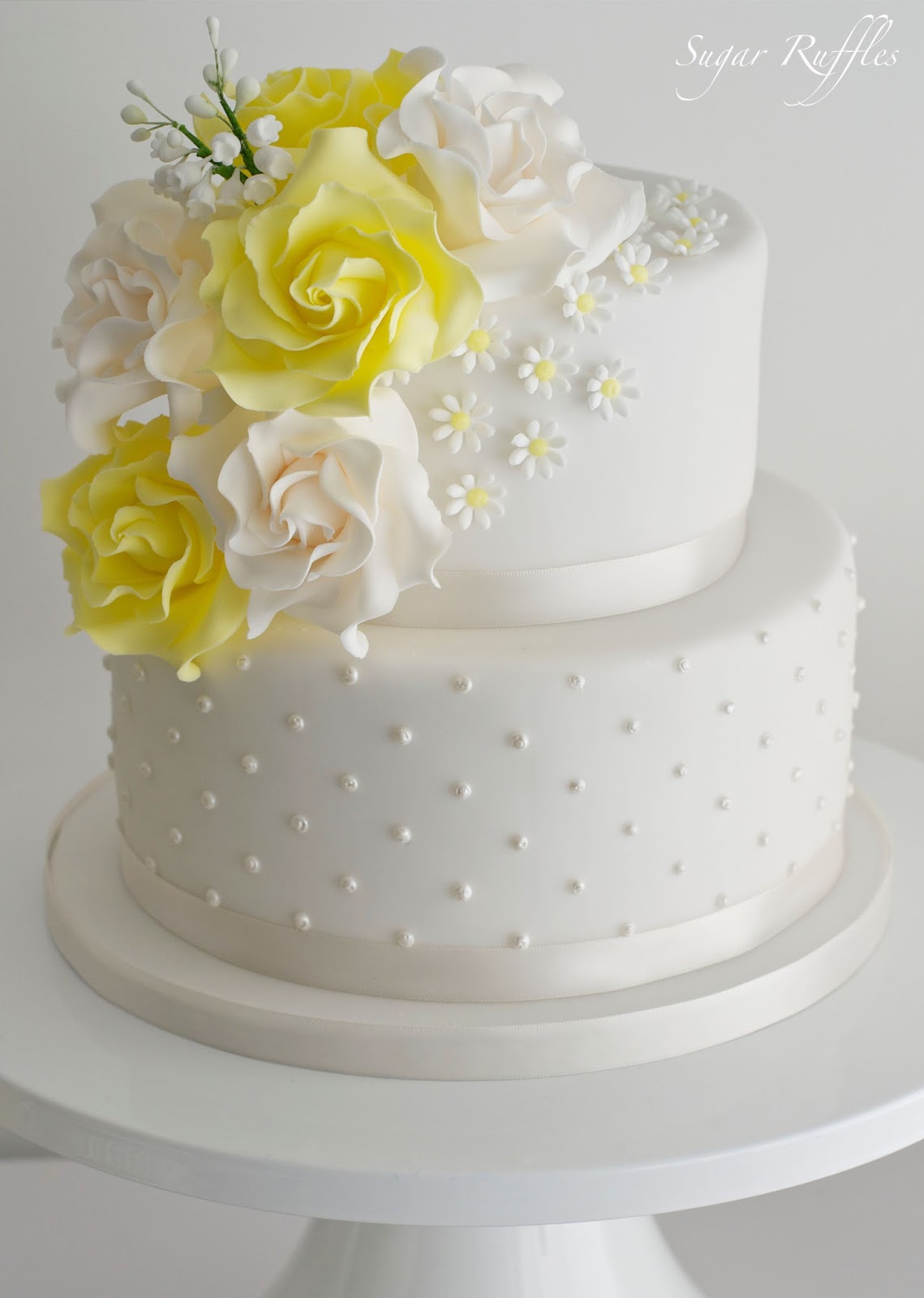 Yellow Wedding Cake Cupakes