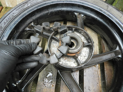 Aprilia RS 125 cush drive removal sprocket assembly strip down