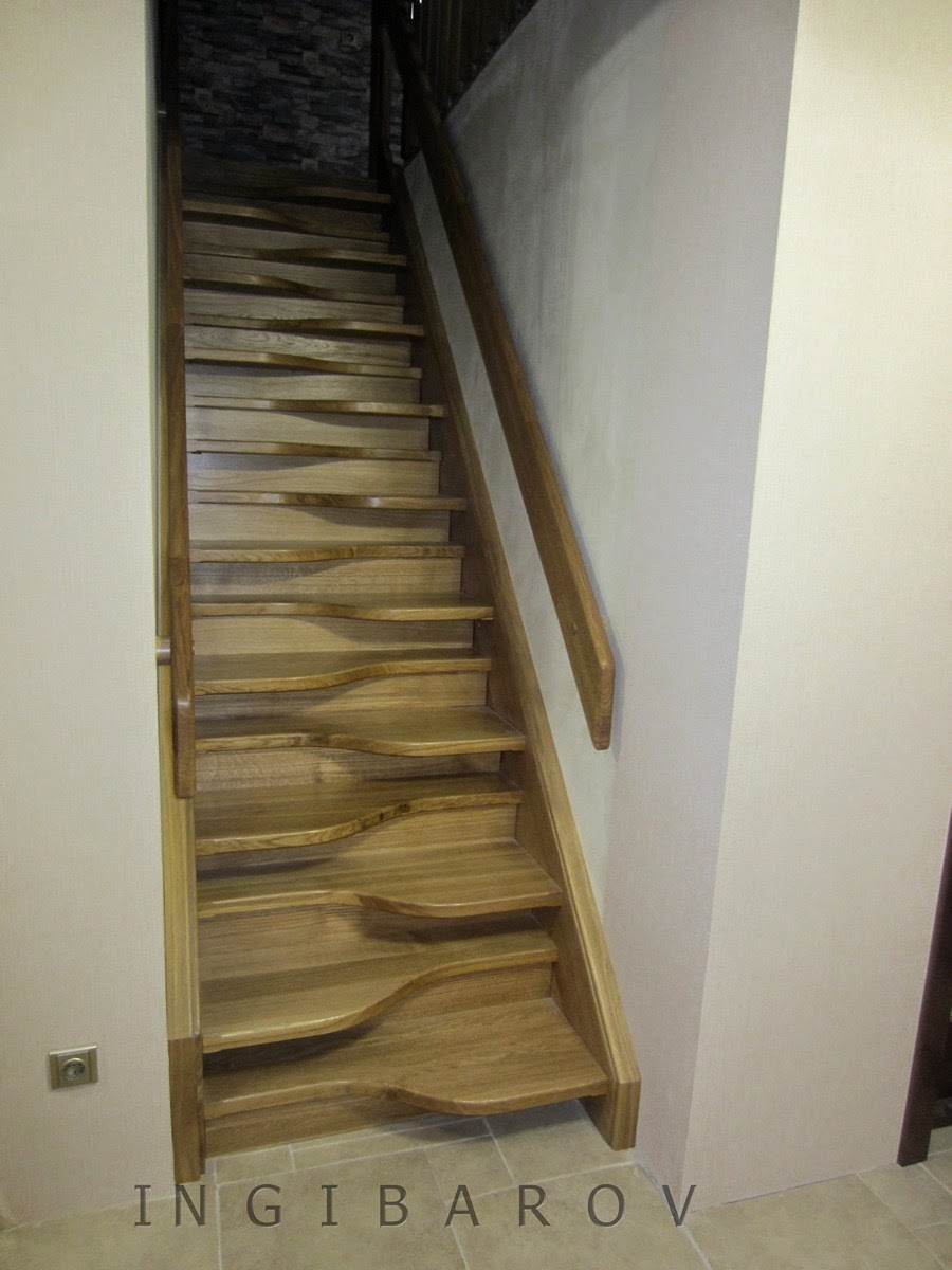 Деревянный дом лестница второй этаж цена