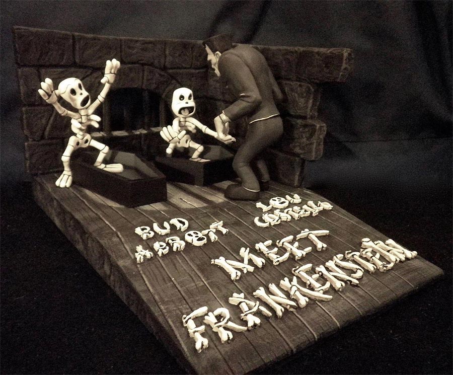 WORLD OF MONSTERS NEW MONSTER MODEL KITS