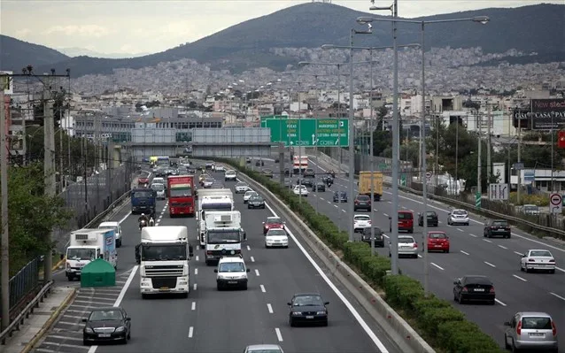 Συνεχίζεται το μαρτύριο των οδηγών: Δεν φαντάζεστε πόσες ώρες έκανε τη διαδρομή Αθήνα - Χαλκίδα