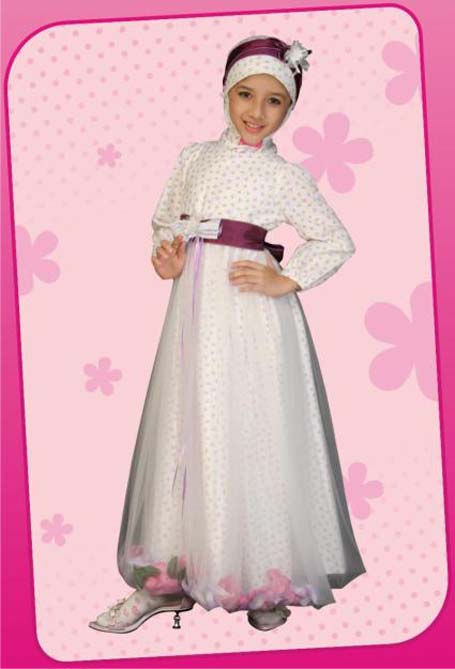 Inspirasi modis pembahasan baju pesta tentang  39+ Model Baju Pesta Batik Muslim Anak-anak, Terpopuler!