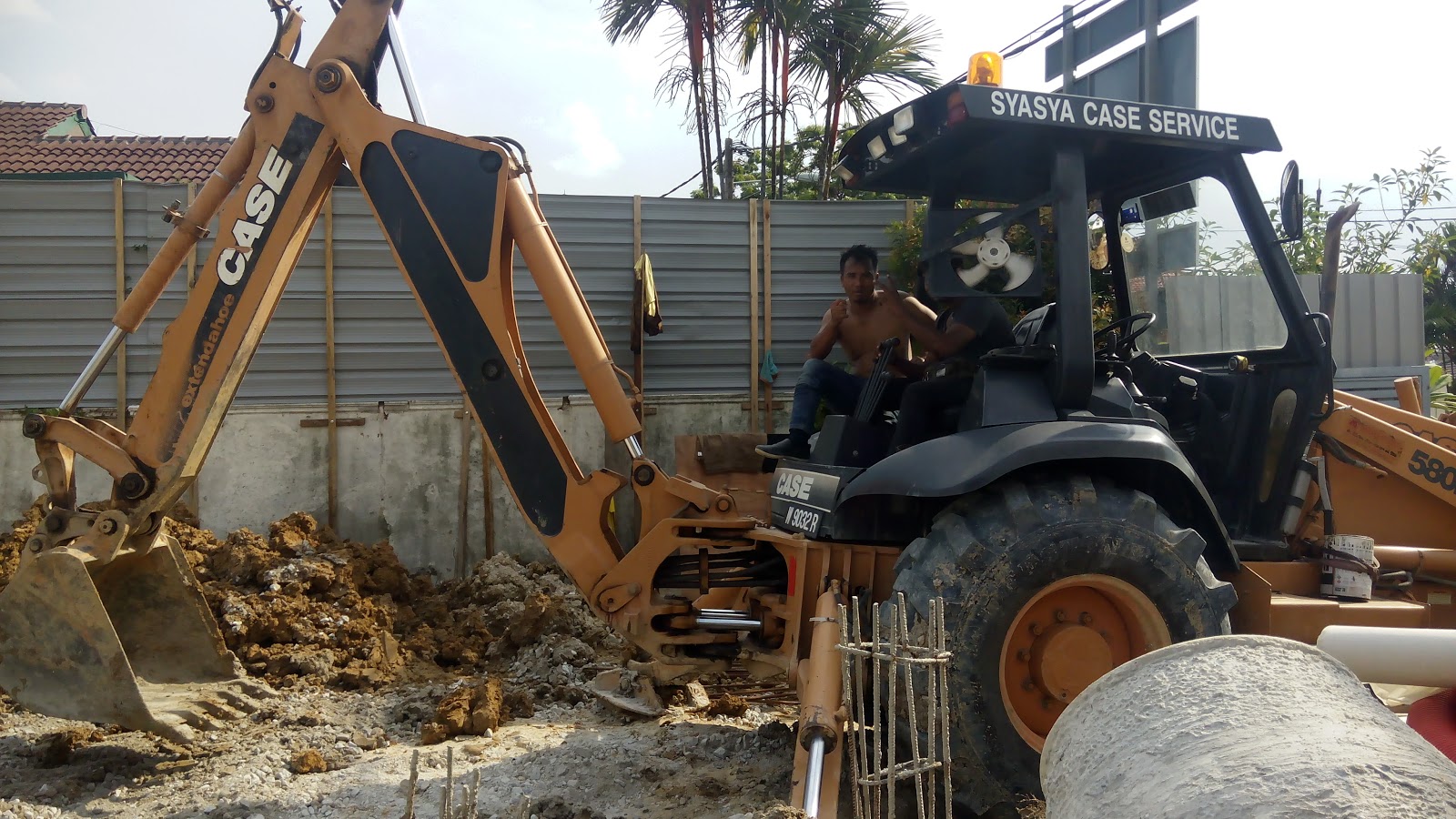 Backhoe untuk disewa selangor Ranio Backhoe