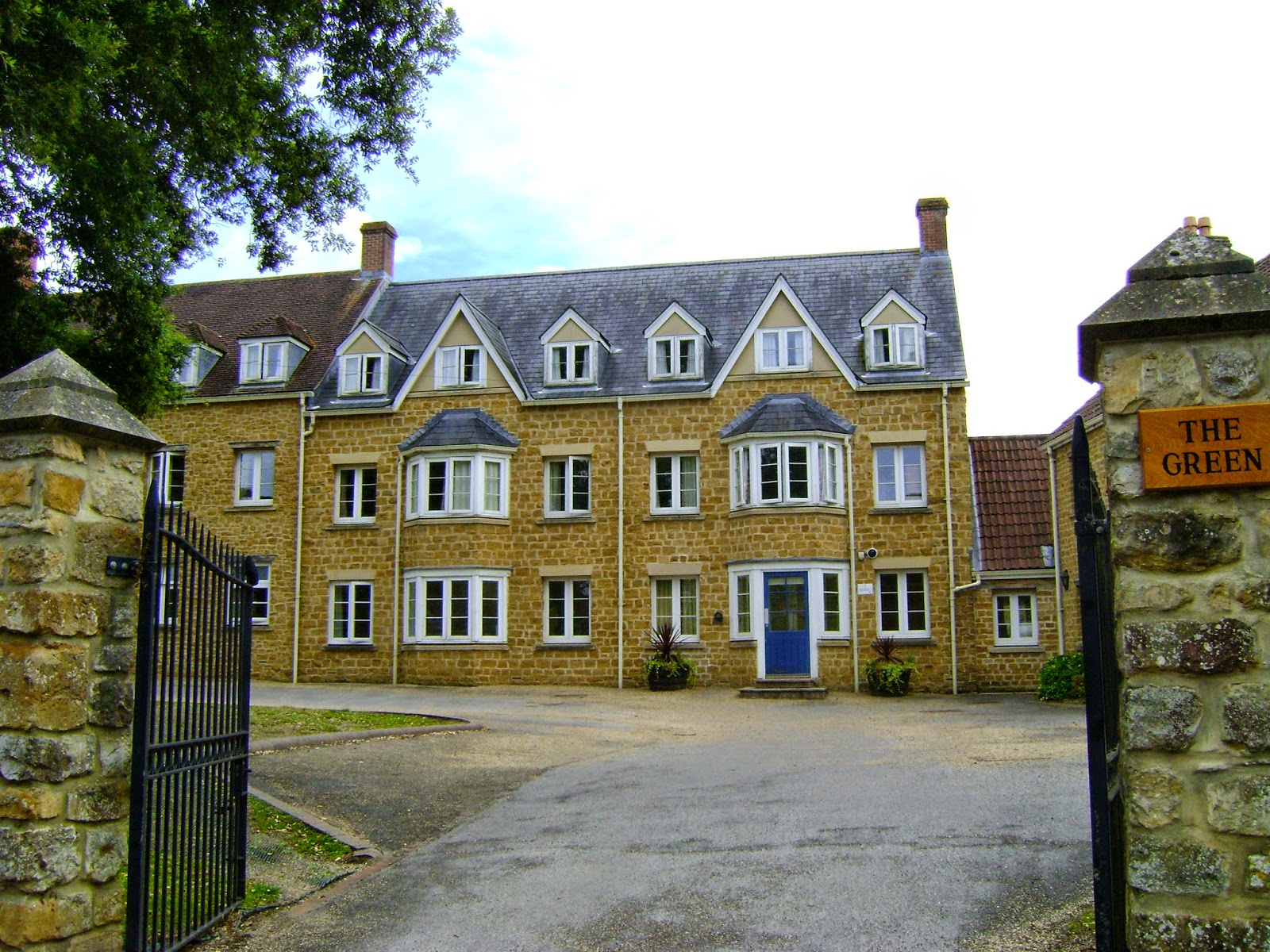 Mr. O's Tour Sherborne and back to London again.