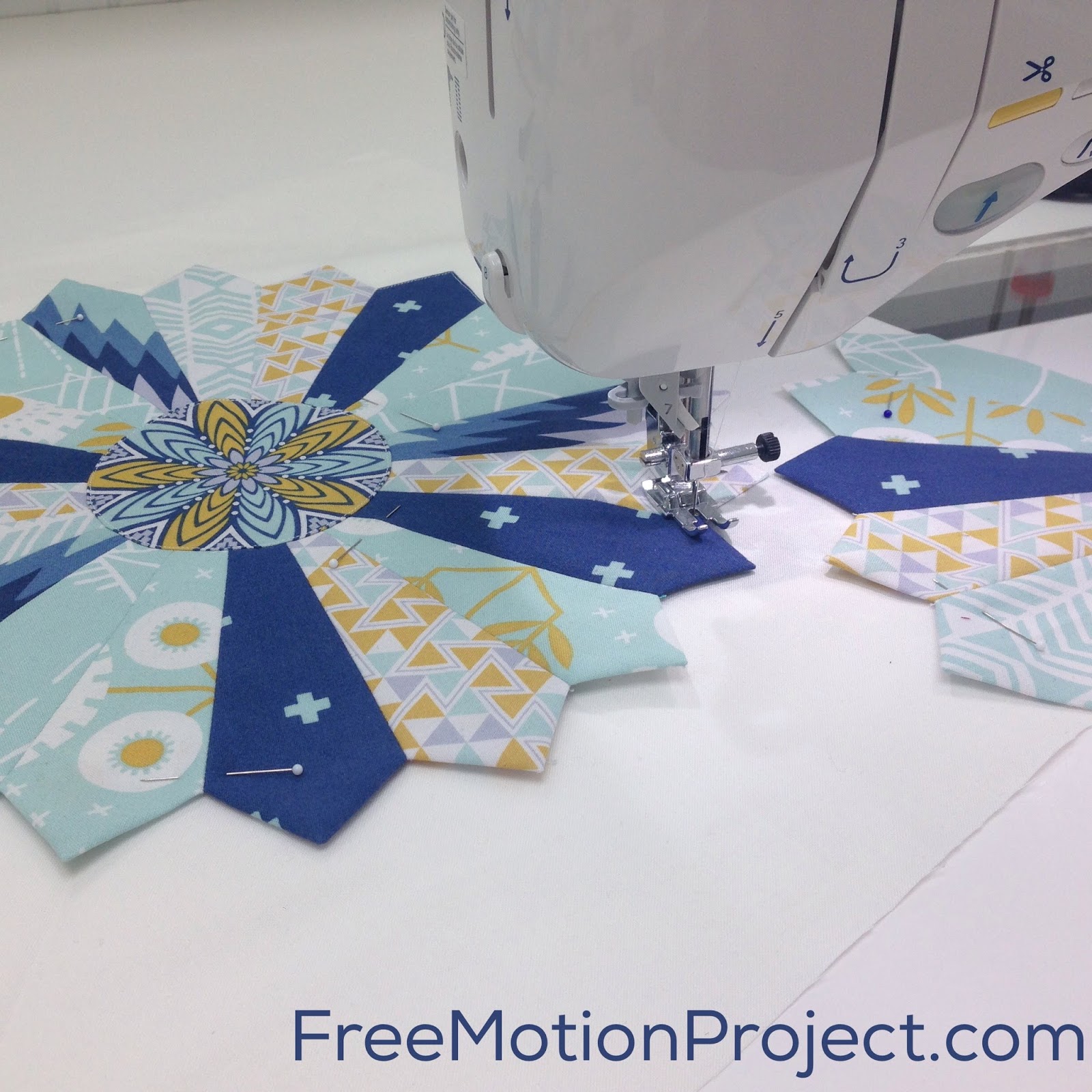 The Free Motion Quilting Project Dresden Plate Patchwork Quilt