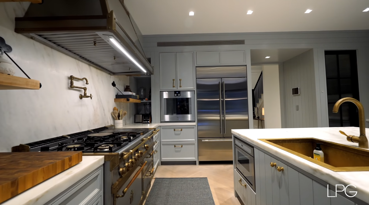37 Photos vs. INSIDE the Top 3 BEST Manhattan, New York Townhouses | $20+ MILLION - Luxury Home & Interior Design Tour 37 Photos vs. INSIDE the Top 3 BEST Manhattan, New York Townhouses | $20+ MILLION - Luxury Home & Interior Design Tour