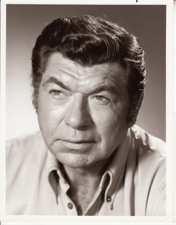 Claude Akins