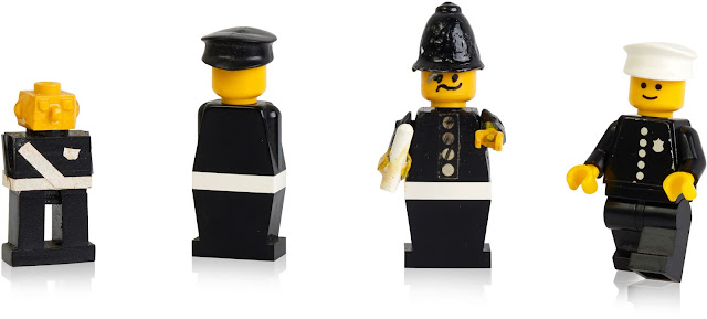 Early-prototypes-and-first-police-minifigure.jpg