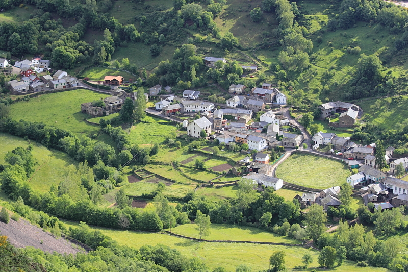 Filandón (Noroeste leonés): Orallo (I): dos pueblos, dos leyendas