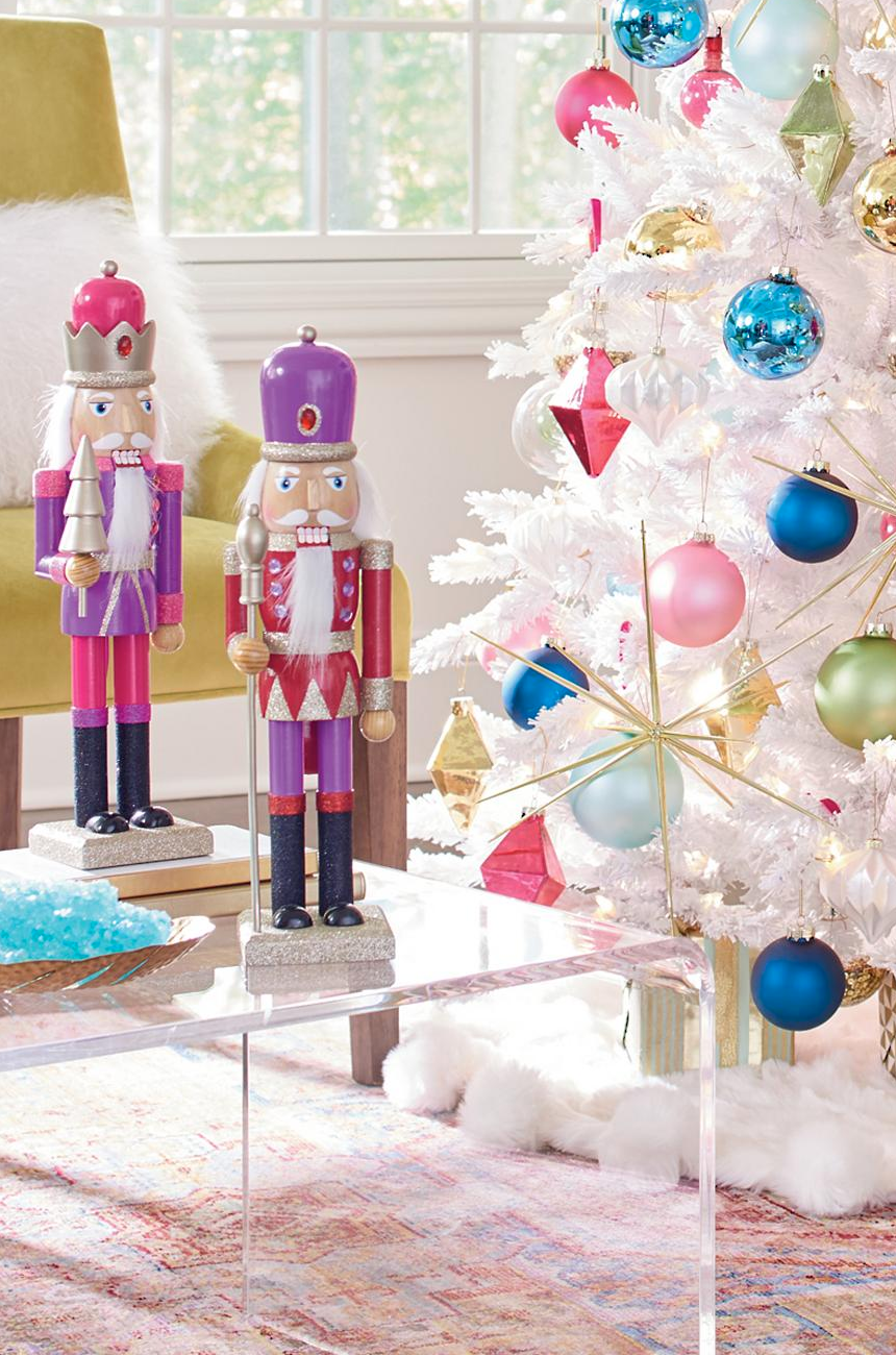 GRANDIN ROAD SUGAR PLUM NUTCRACKERS