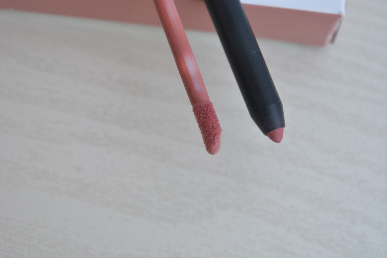 как точить пластиковый карандаш для губ. Chcedo карандаш. гелевые карандаши для губ бюдже. карандаш для губ точилка для карандашей. как точить пластиковый карандаш для губ.