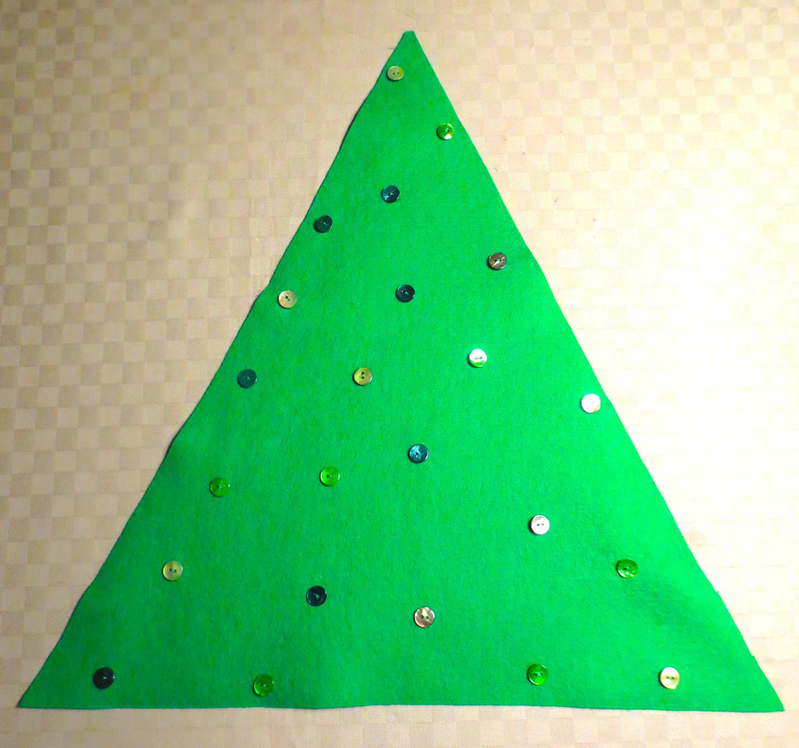create-oh-la-la-diy-felt-advent-calendar-sew-along-part-two-g-r