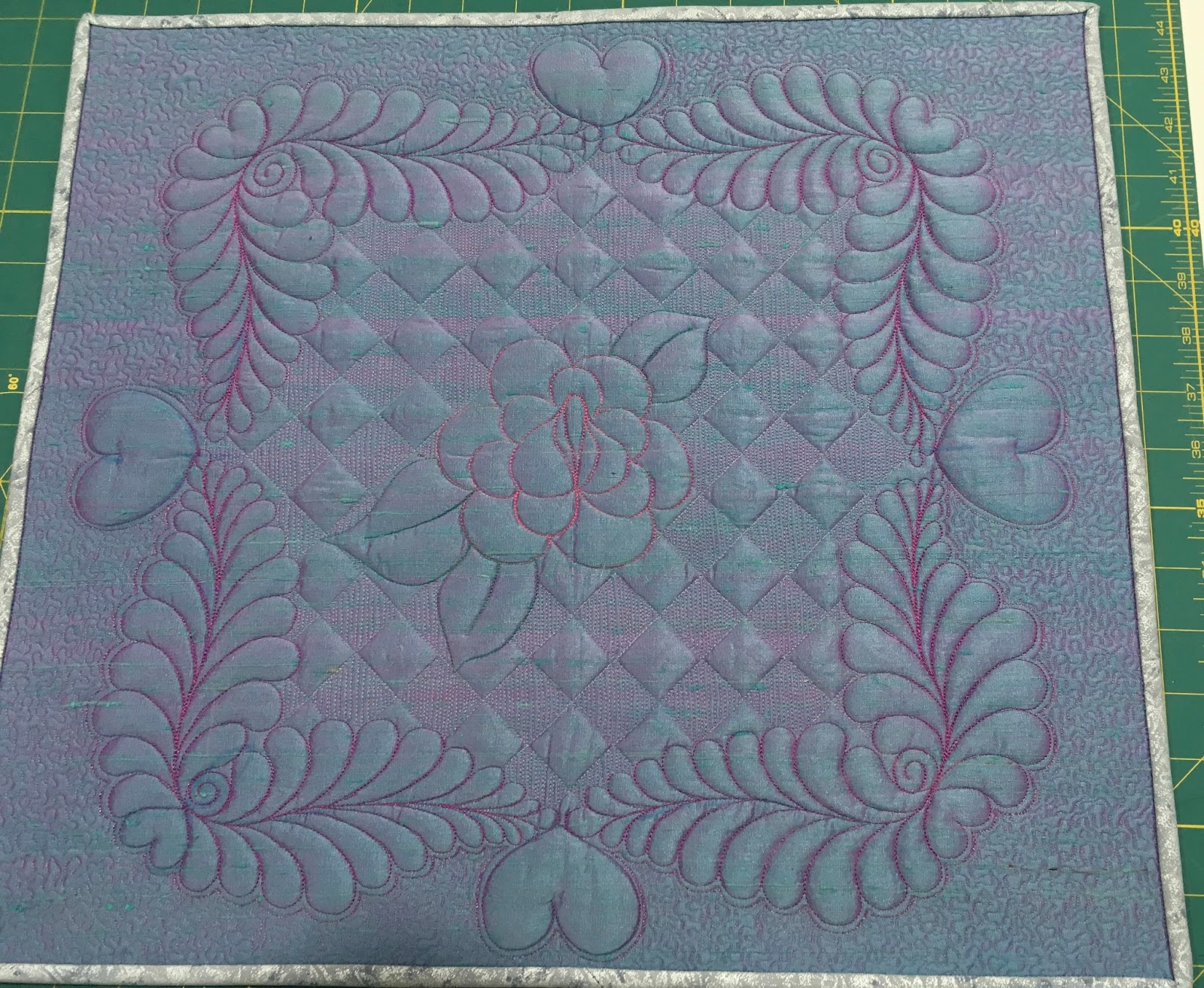 QUILTS AND SUCH Debbie's Whole Cloth Quilt