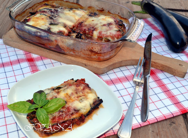 Пармиджана с патладжан и тиквички